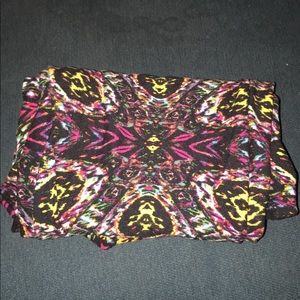 Black multi colored leggings